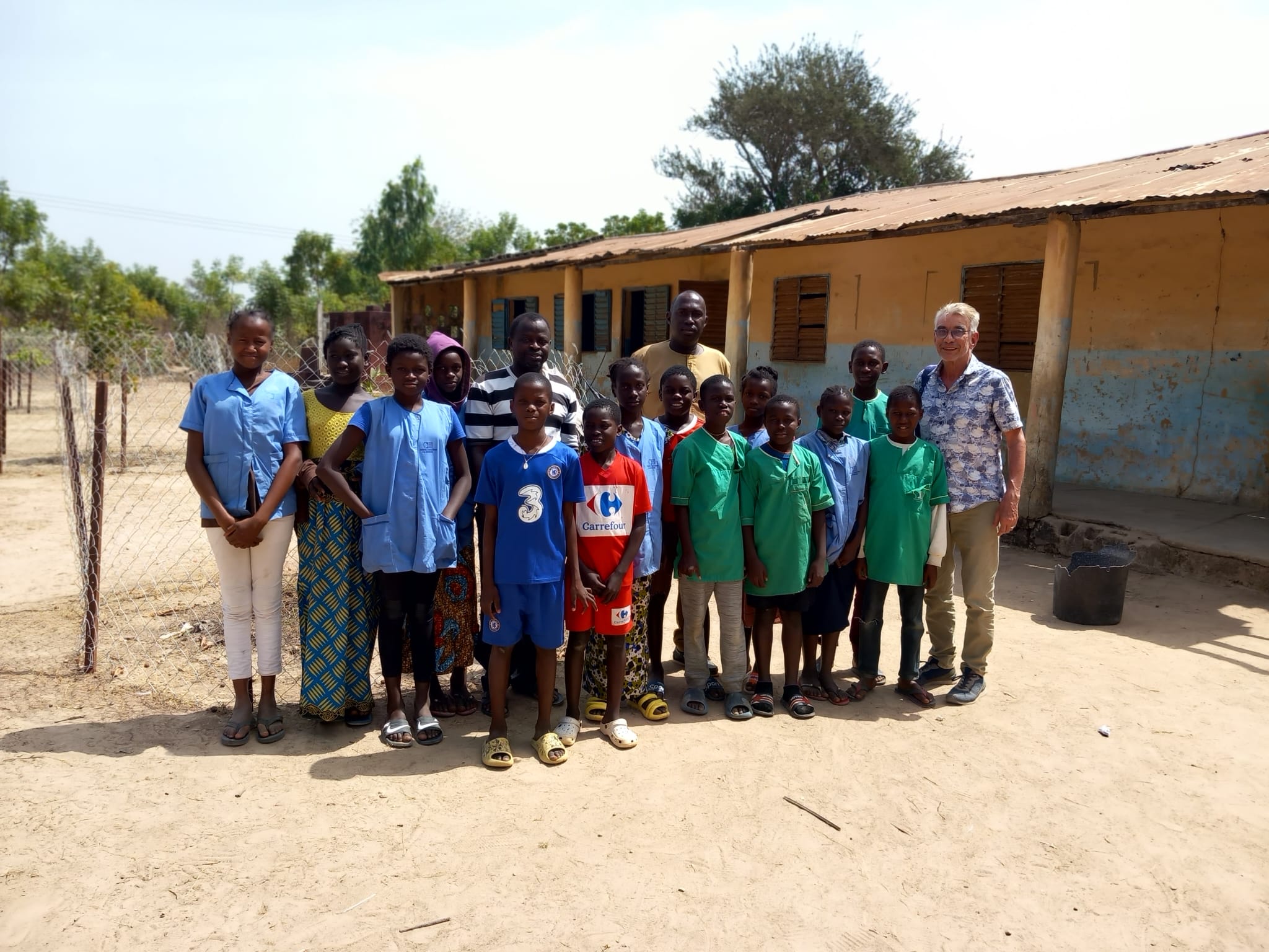 De basisschool in Carounate